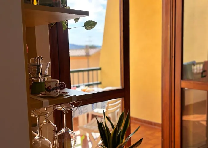 Cozy With Loft Near Town & Sea דירה לה מדלנה