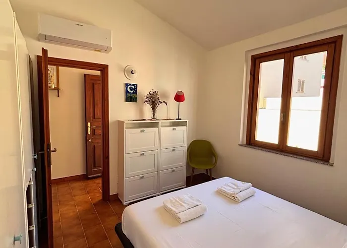 Cozy With Loft Near Town & Sea * La Maddalena (Sassari)